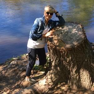 Meet your Posher, Claudette